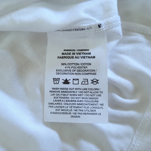 Nike👟 Man♂️ Spinning Basketball on Finger Dri-Fit Graphic Tee👕 - NWT - Picture 7 of 13